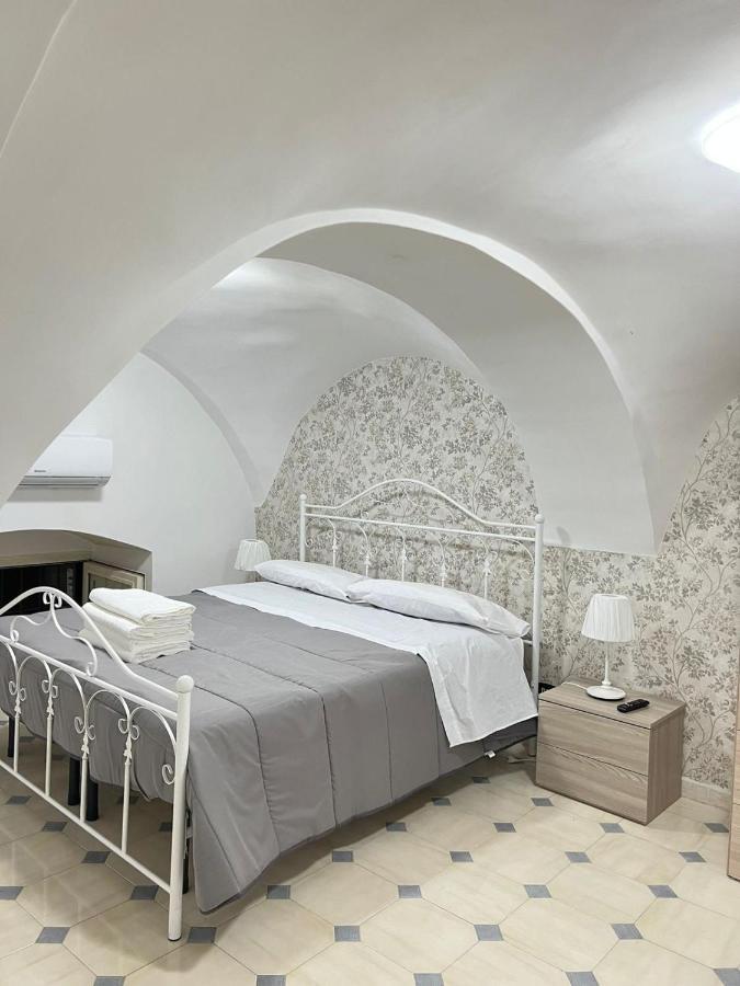 Niko House
