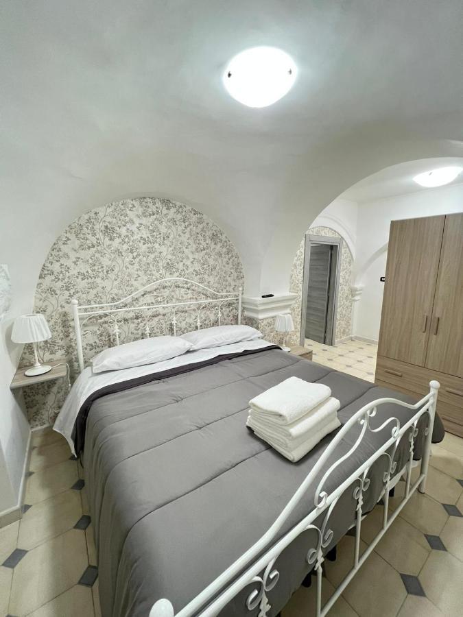Niko House